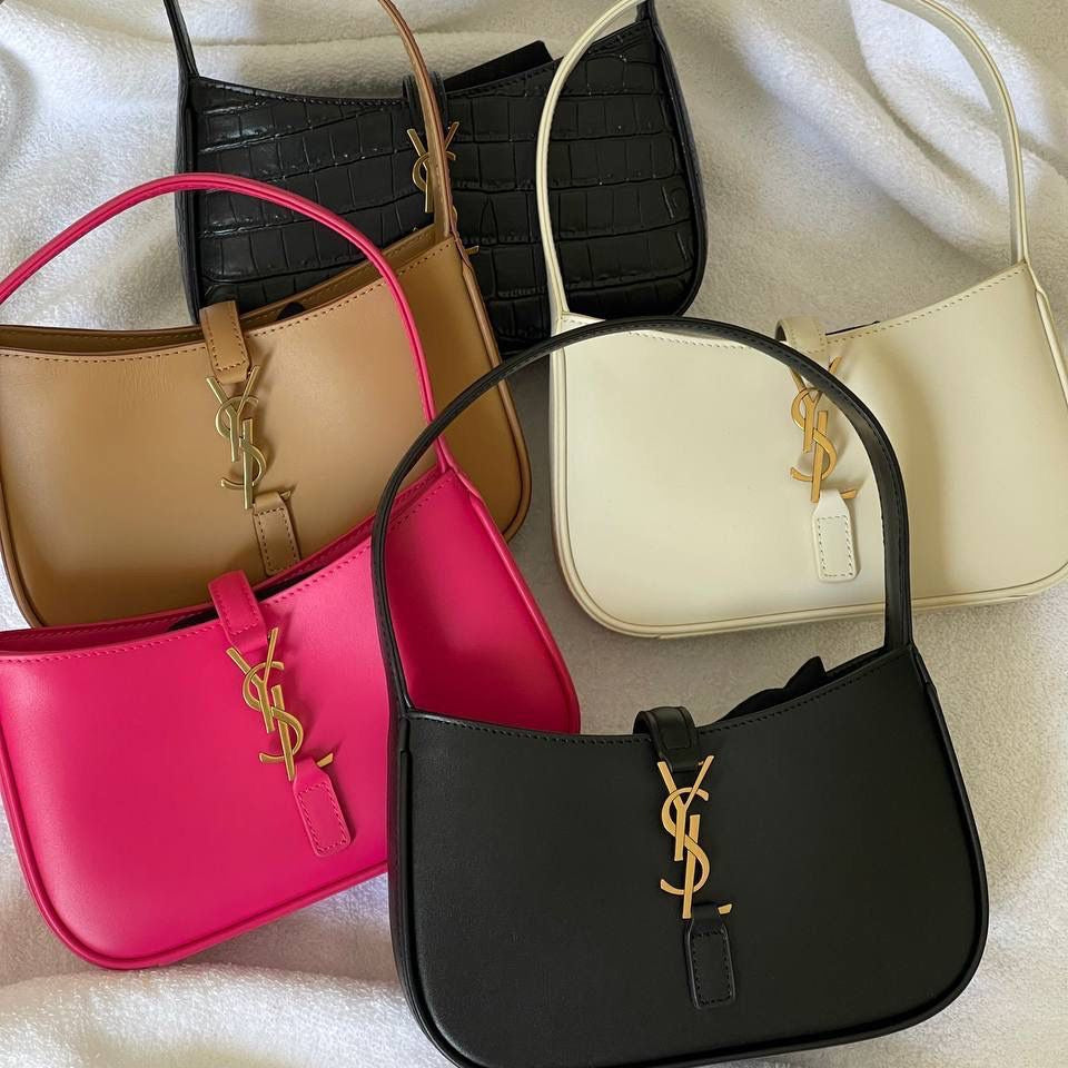 Le 5 à 7 YSL